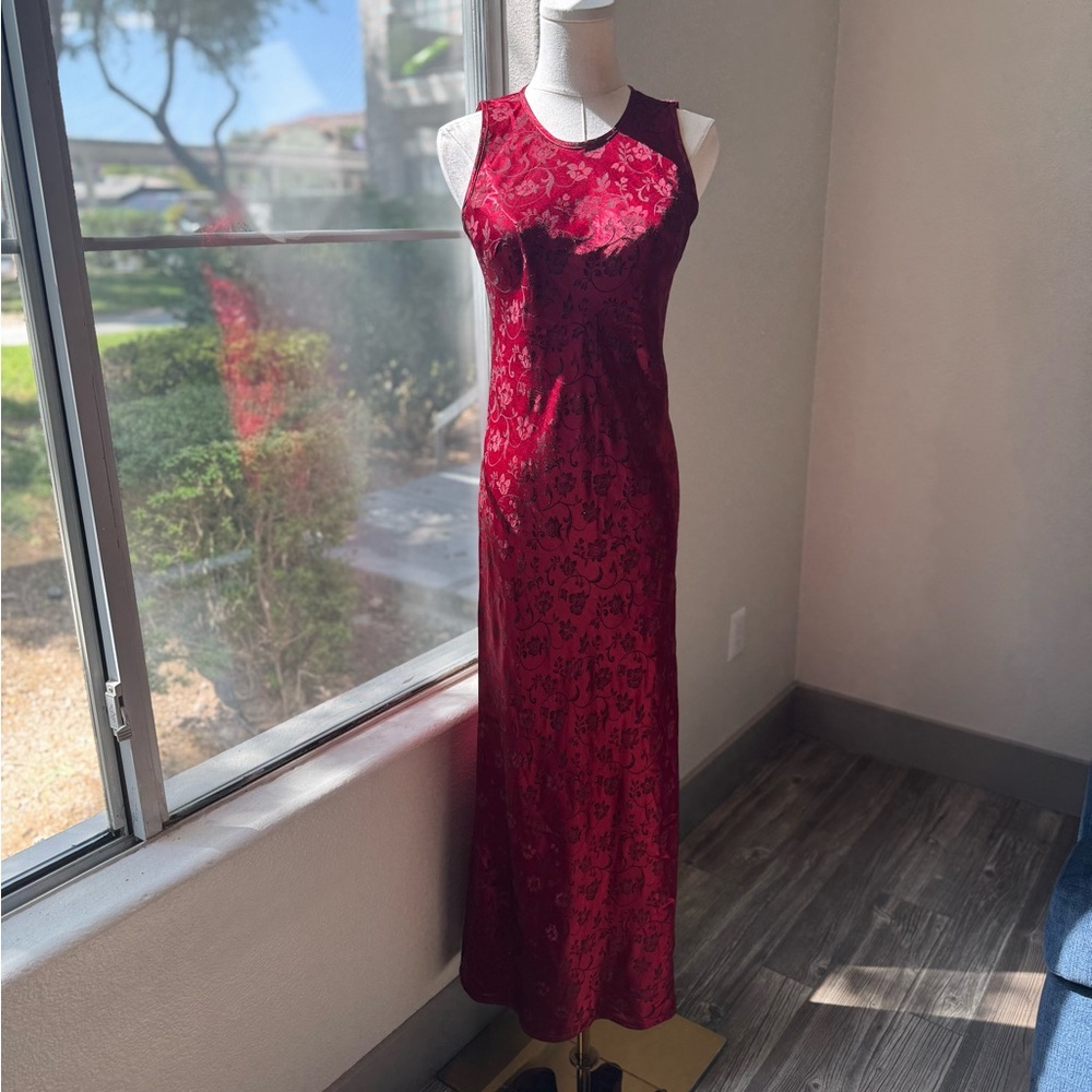 90s Romantic Deep Red/Maroon Maxi Dress with black floral print, size 5/6